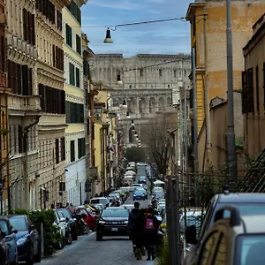 https://colosseum-maison-3-bedrooms-with-3-private-bath.it-romehotels.com