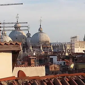https://locanda-allegri.hotelinveneto.com